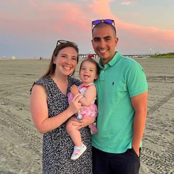 Meet your Posher, Danielle - Picture 1 of 1